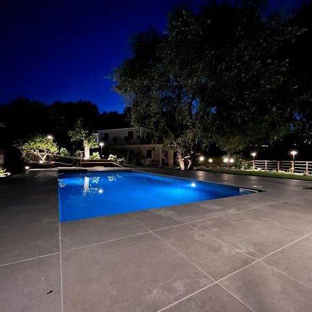 Villa Etna Tra Le Querce Santa Venerina Exterior foto