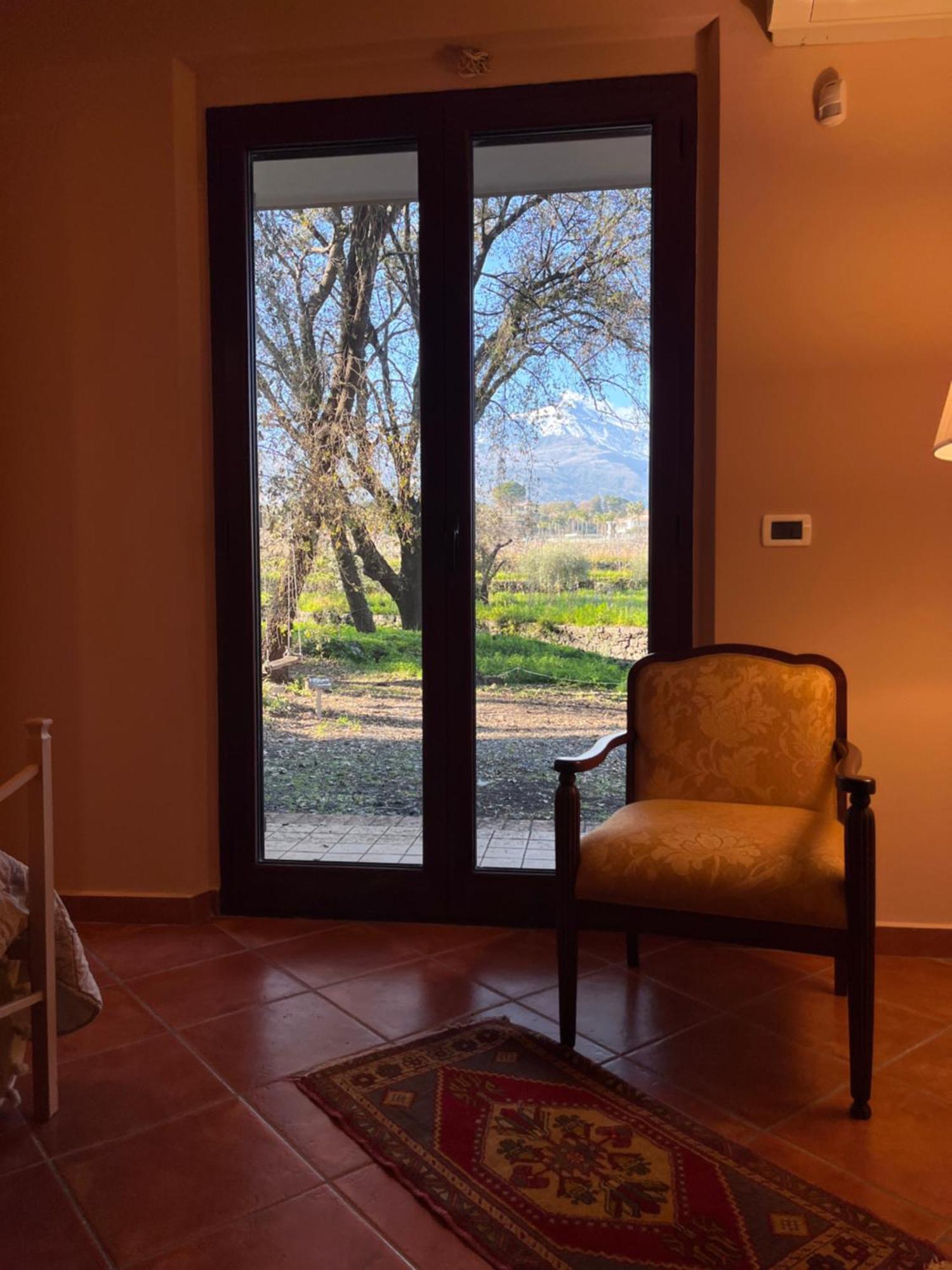 Villa Etna Tra Le Querce Santa Venerina Exterior foto